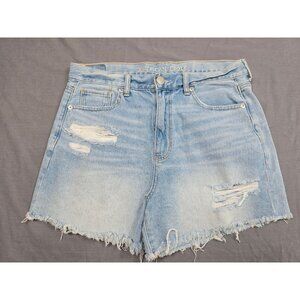 American Eagle Womens Mom Shorts Size 10 Distressed Frayed Hem Light Wash Denim